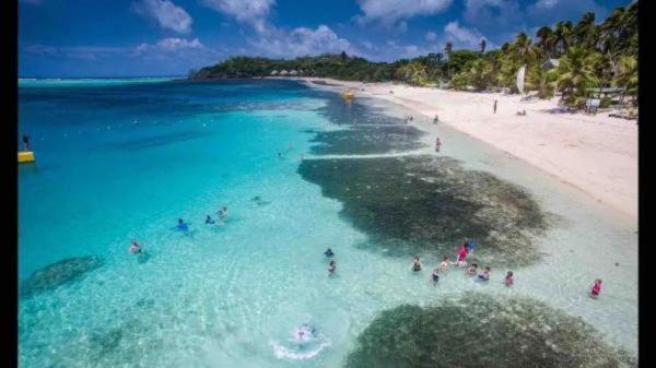 Mana Lagoon Backpackers Luaran gambar